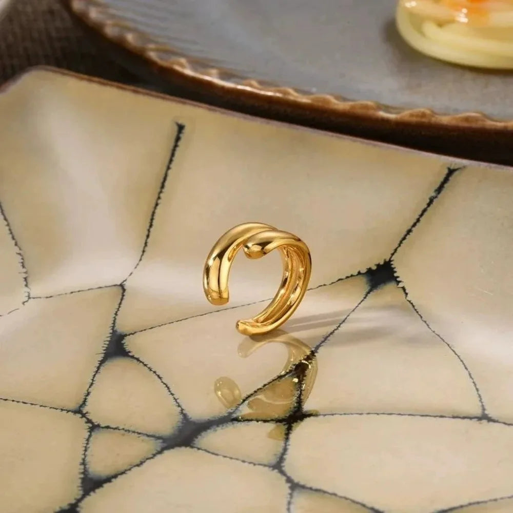 EdgeCuff Clip – Gold No-Piercing Ear Cuff  No piercing. Instant style. Effortless edge.