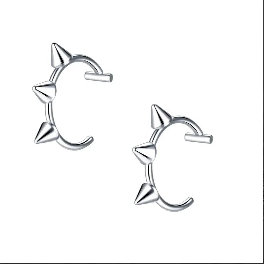 Edge Wrap Clip Rings – 2PCS No-Piercing Set  No piercing. Bold attitude. Instant edge.