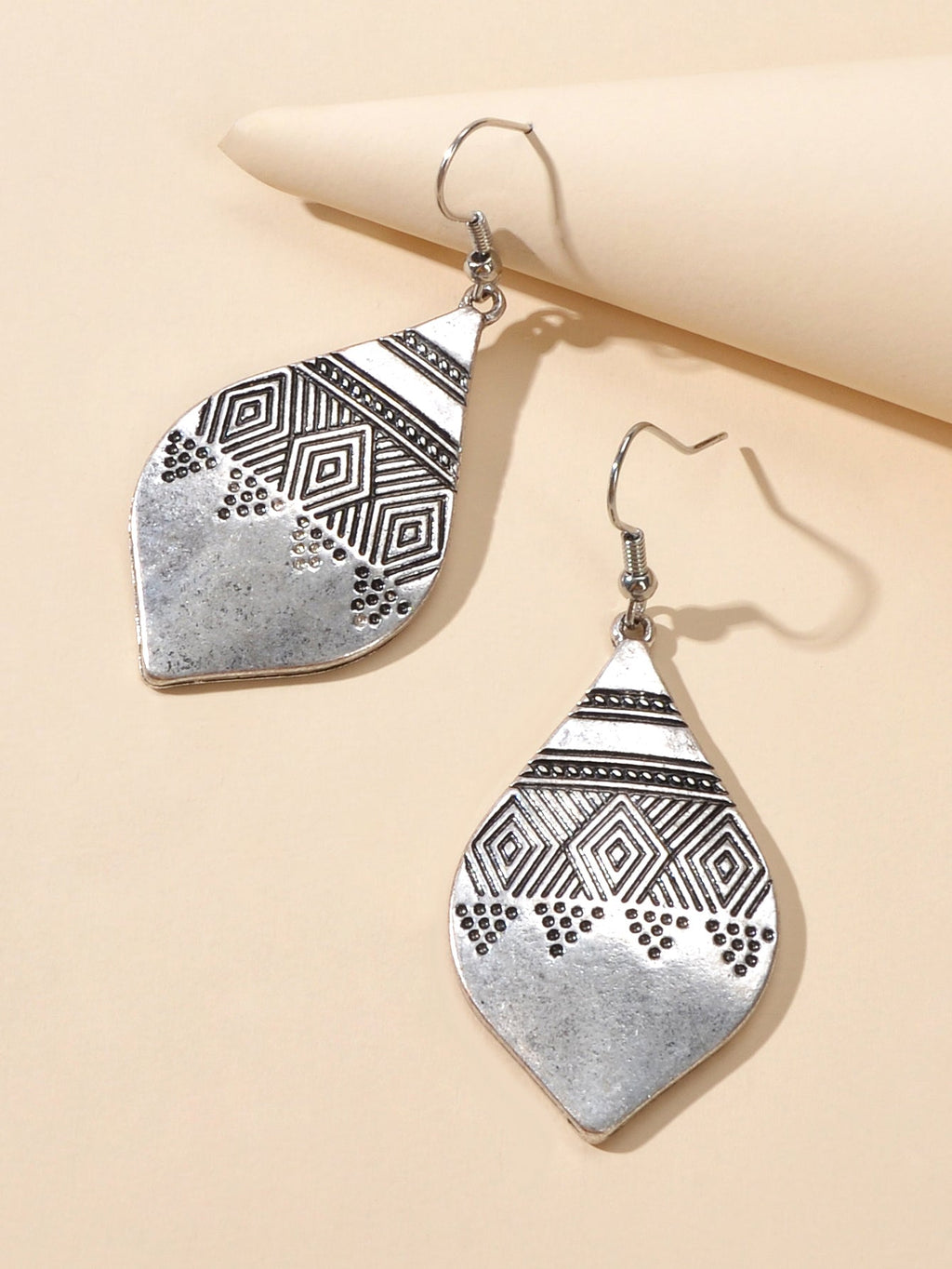American Tribal Ethnic Antique Craved Geometric Parrtern Water Drop