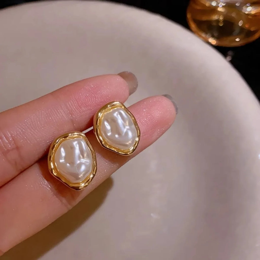 PearlEdge Studs – Irregular Metal Pearl Earrings  Classic pearls. Modern shape. Effortless elegance.