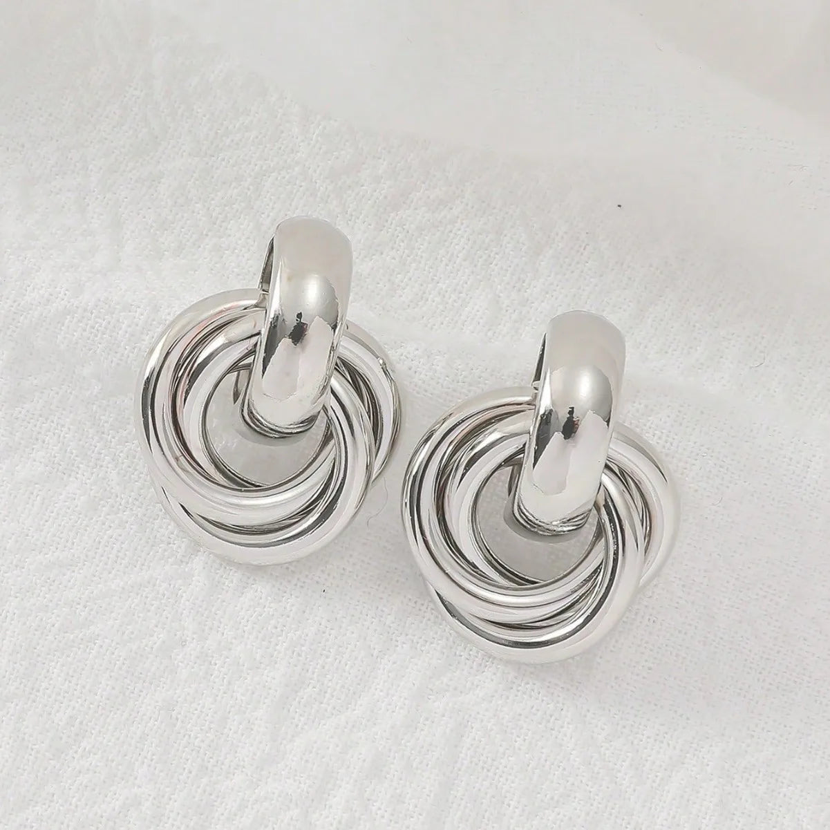 Obega Gold SIlver Color Knot Hoop Earring For Women Shiny Plating Trendy Earring Stud Cute Daily Wear Jewelry