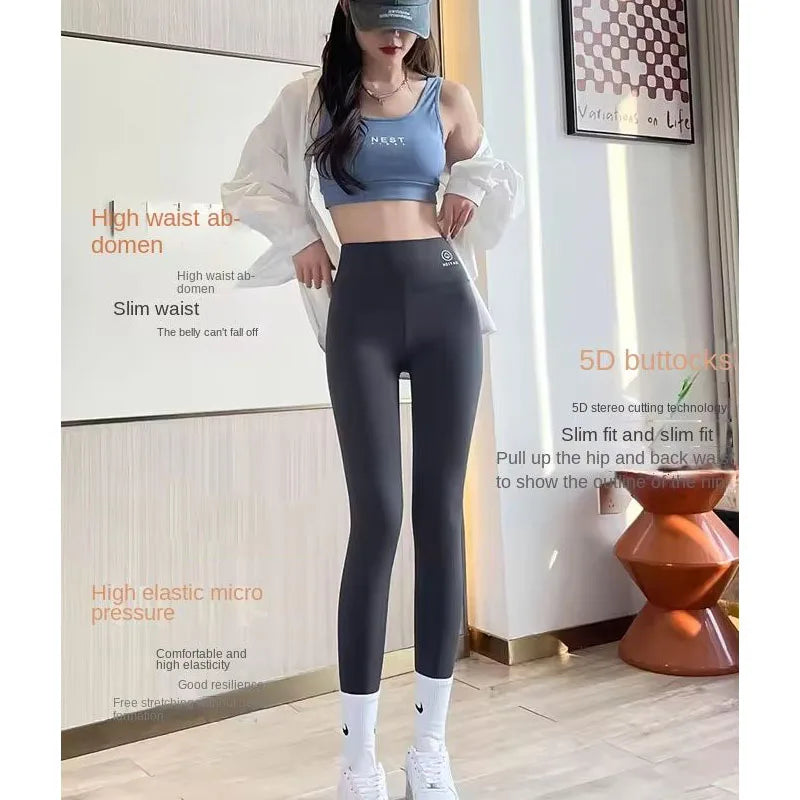 WarmFlex Sculpt Leggings – High-Waist Athletic Fit  Warm comfort. Sculpted shape. Everyday performance.