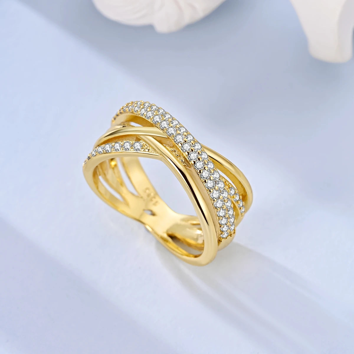InfinityTwist Ring – 925 Silver Zircon Band  Elegant lines. Timeless shine. A symbol of forever.