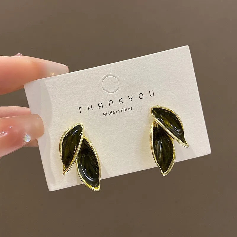 LeafMuse Stud Earrings – Korean Grey Leaf Design  Natural elegance. Soft tones. Everyday charm.