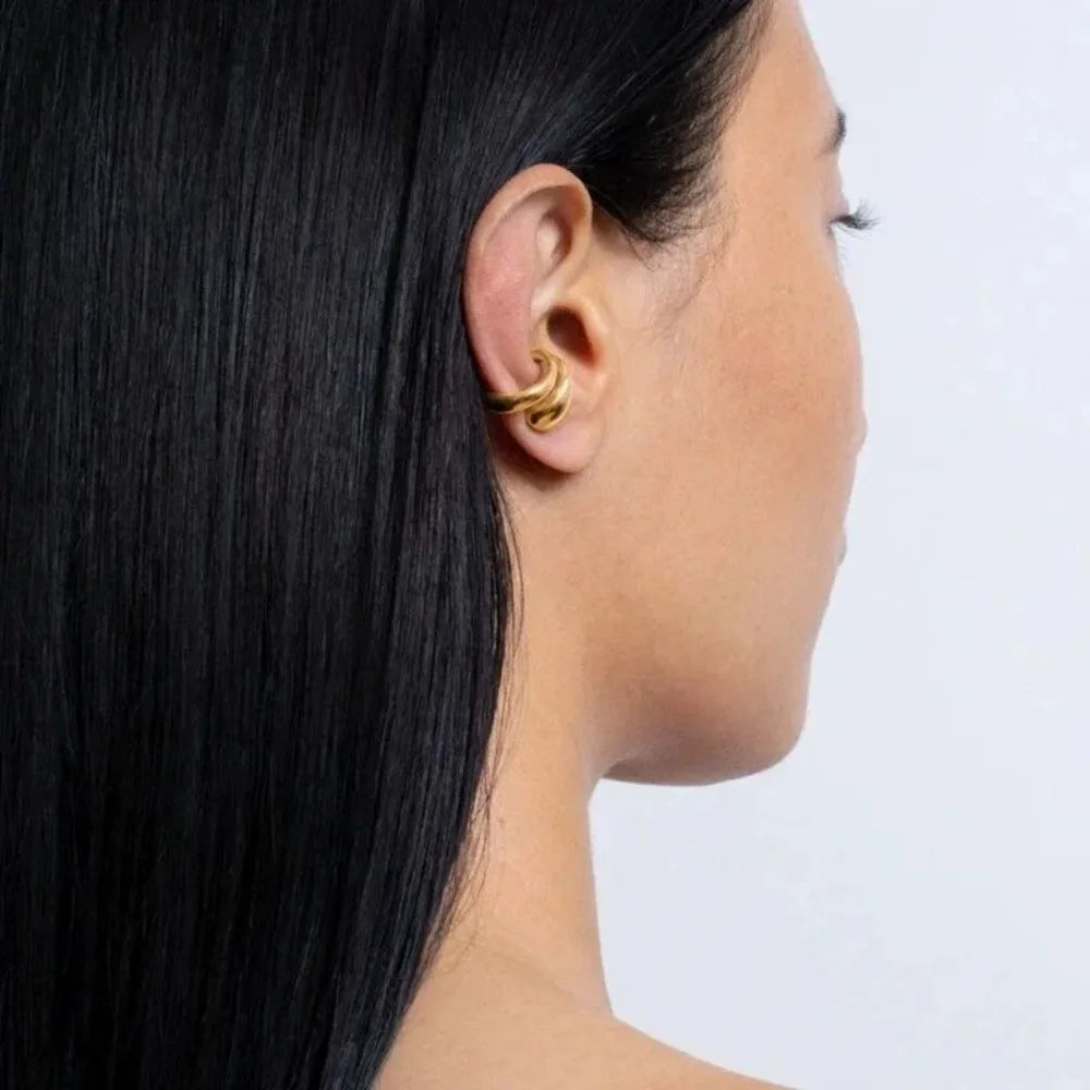 EdgeCuff Clip – Gold No-Piercing Ear Cuff  No piercing. Instant style. Effortless edge.