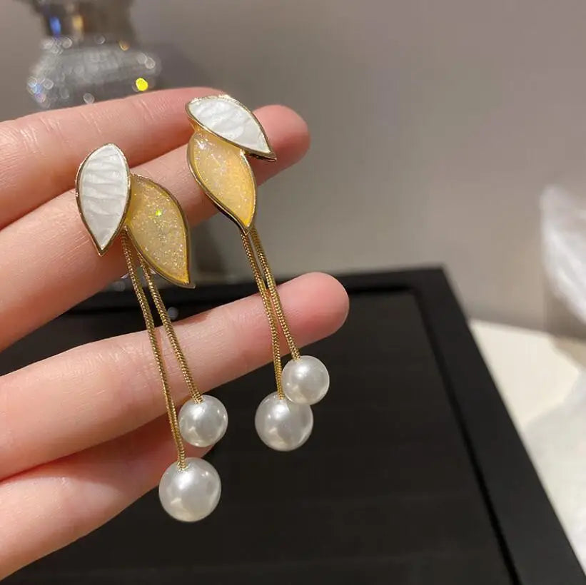 LeafMuse Stud Earrings – Korean Grey Leaf Design  Natural elegance. Soft tones. Everyday charm.